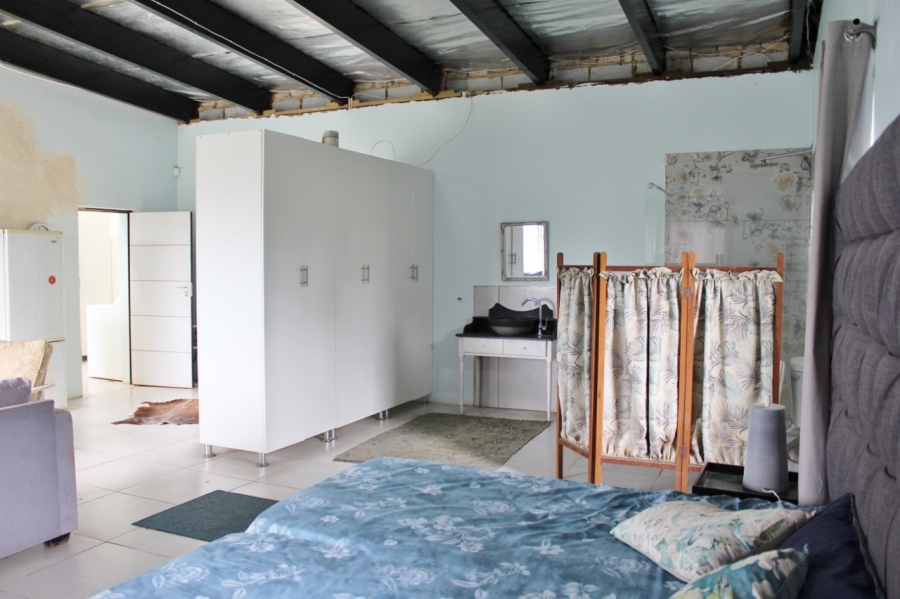 4 Bedroom Property for Sale in Bathurst Eastern Cape